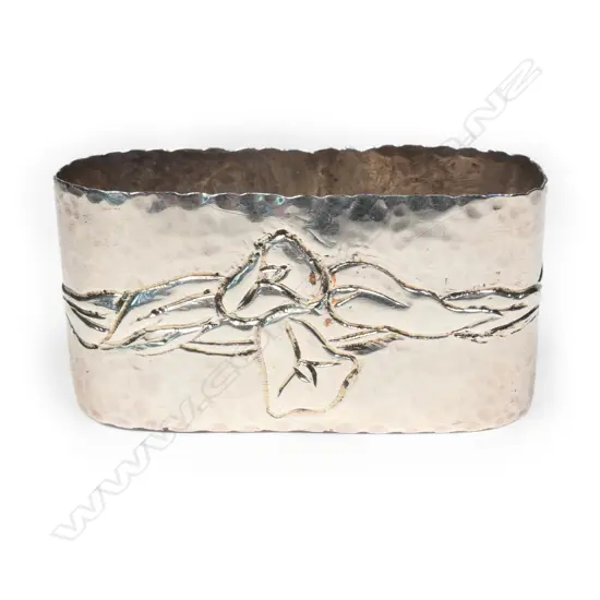 J. Cotterill (Wellington) silver hammered napkin ring,